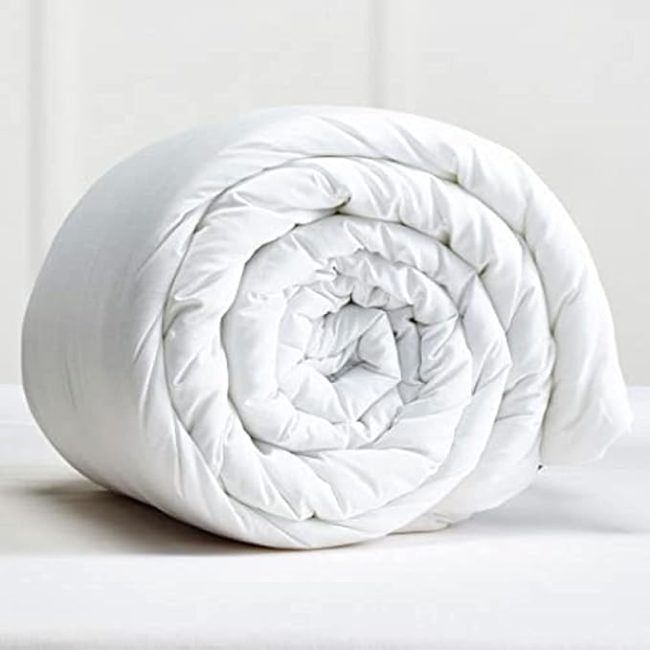 Essential Queen Duvet 150x220 cm